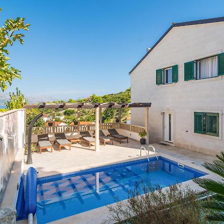 Nice Home In Postira With Outdoor Swimming Pool Dış mekan fotoğraf