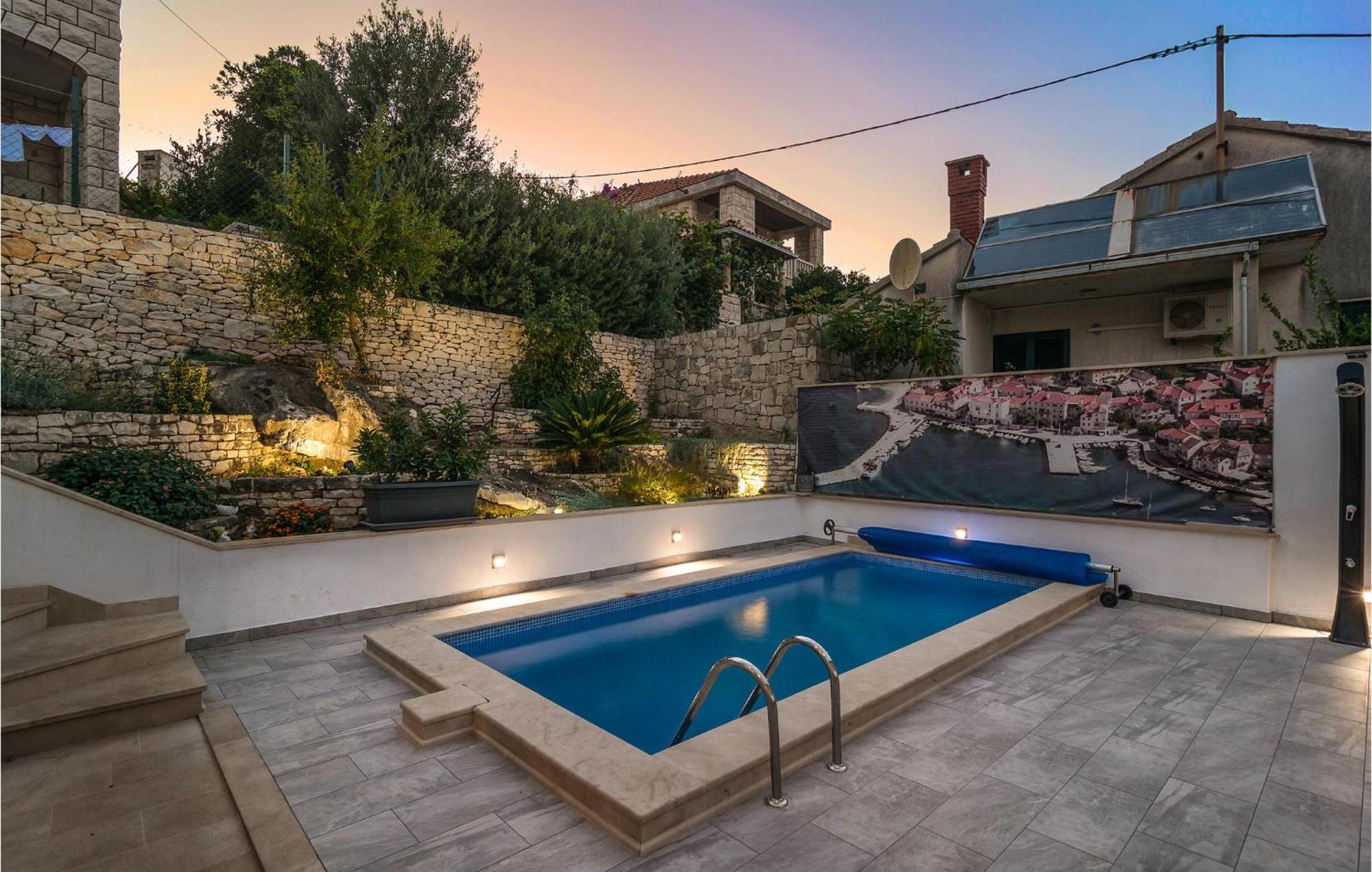 Nice Home In Postira With Outdoor Swimming Pool Dış mekan fotoğraf