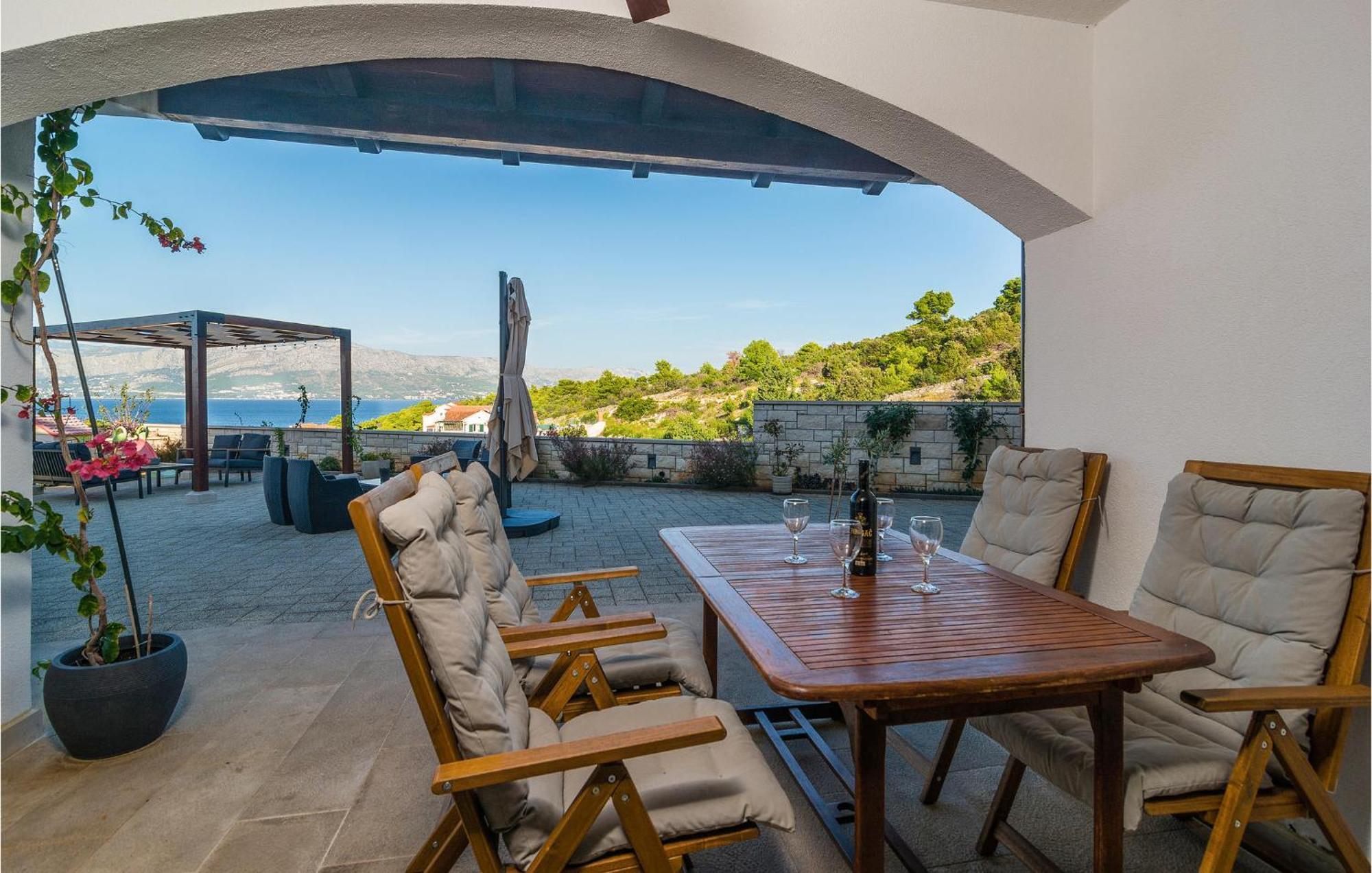 Nice Home In Postira With Outdoor Swimming Pool Dış mekan fotoğraf